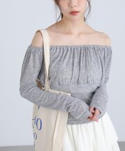 オフショルシアーギャザーカットソー