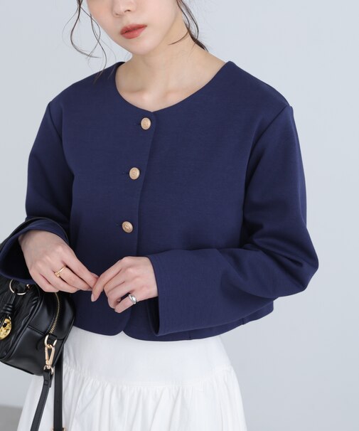 金ボタンノーカラージャケット