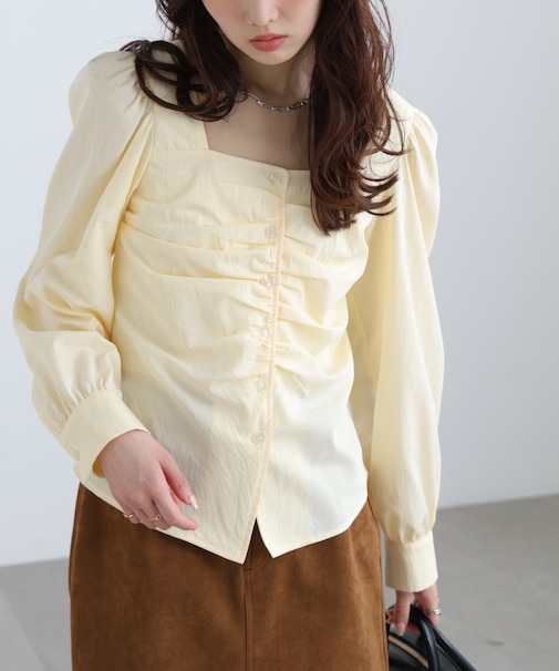 フロントギャザースクエアネックブラウス