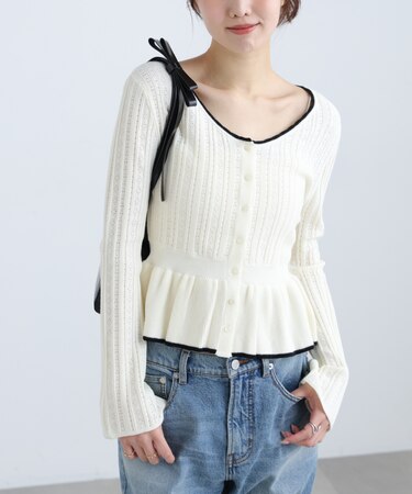 地柄短丈ペプラムニット