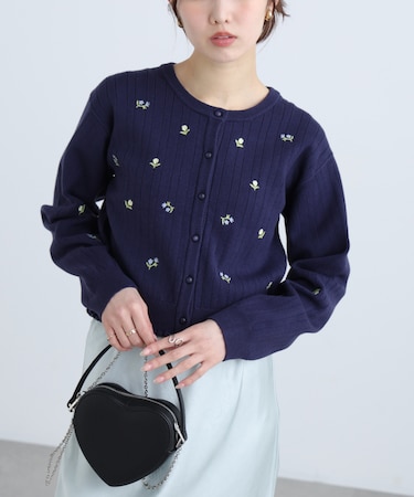 フラワー刺繍針抜きニットカーディガン