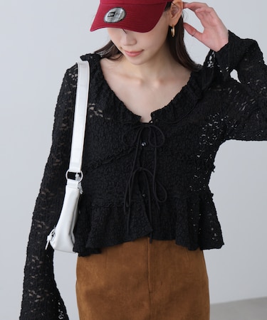 前開きレースブラウス