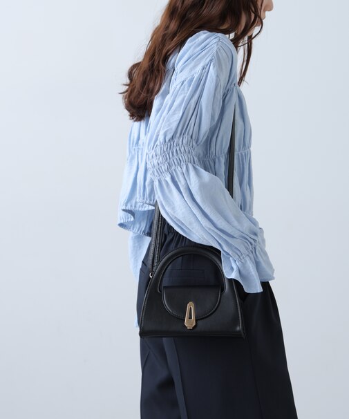 金具付きミニショルダーバッグ