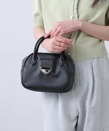 フラップメタルベルトバッグ