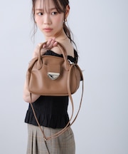 フラップメタルベルトバッグ