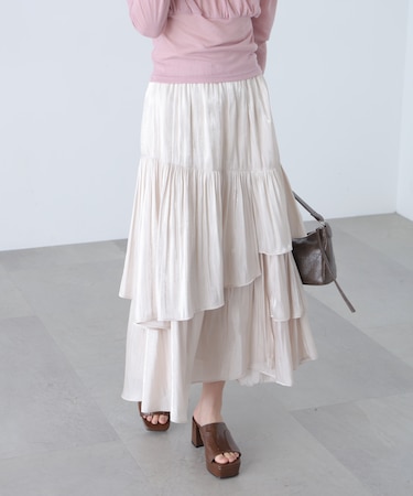 シャイニーフリルティアードスカート