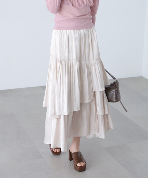 シャイニーフリルティアードスカート