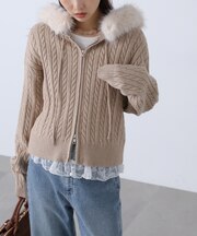 衿ファーフーディーケーブルニット