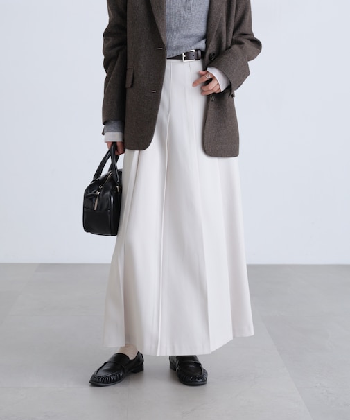 ベルト付きタックロングスカート