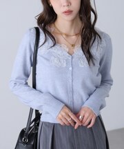 衿レースモチーフニット