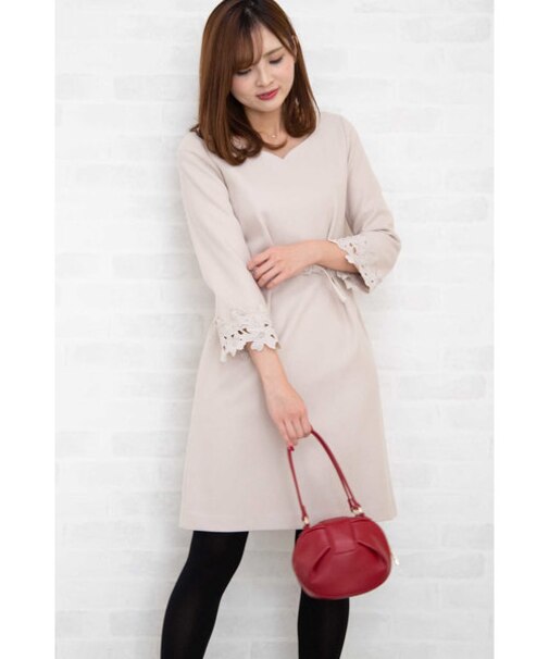 フルッフィーブークレー袖レースワンピース