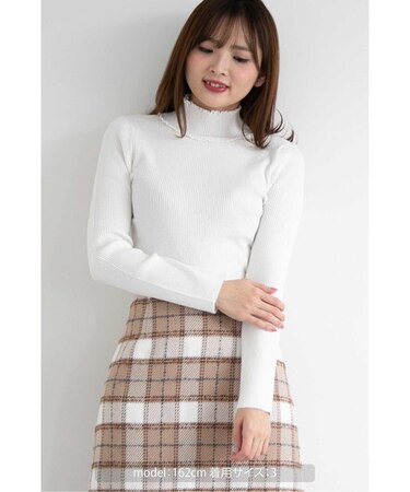 メロウリブフリルタートルニット