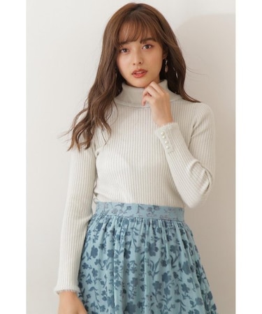 パールポイントフェザーリブハイネックニット