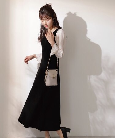 セミフレアハイウエストニットワンピース