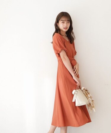 ボリュームスリーブロングワンピース