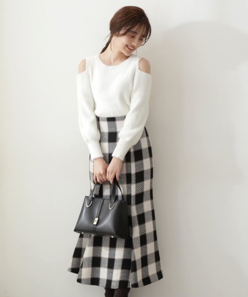 ｜美人百花11月号掲載 休井美郷さん着用商品｜ギンガムツイードマーメイド WEB限定カラー：チャコール×ベージュ