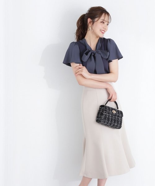 【美品】　VALENTINO　ROMA フリル　マーメイドスカート　サイズ40 バックラッフルデザインマーメイドスカート｜プロポーション