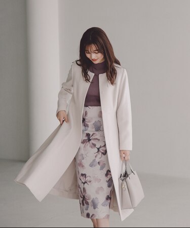 ノーカラーフレアコート