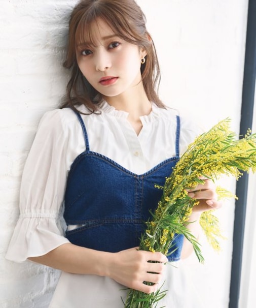 フロント釦パフスリーブブラウス