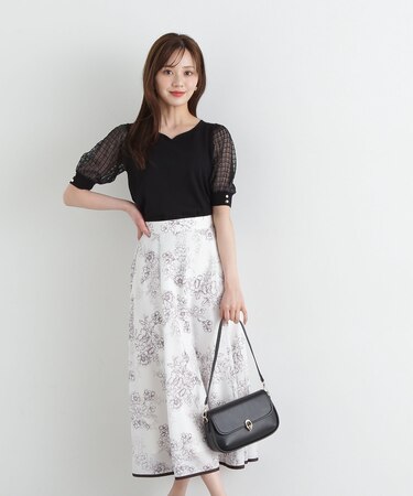 モノトーンシアーフラワースカート