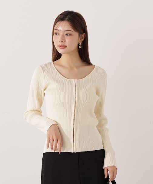 ＜ウォッシャブル＞フロントホックニット