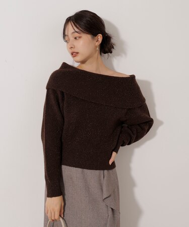 ラメ入りオフショルニット