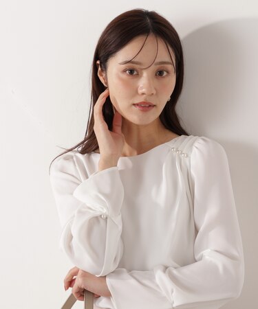 パール付きニュアンスネックブラウス 26SS