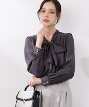 ラッフルリボンブラウス