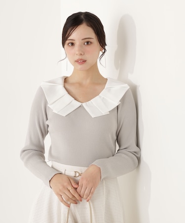 ラッフルカラーニットトップス