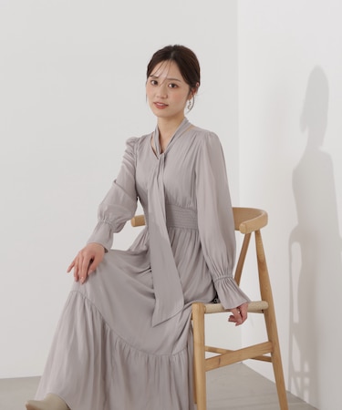 タイ付きギャザーワンピース