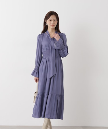 タイ付きギャザーワンピース