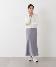 ナローサテンスカート