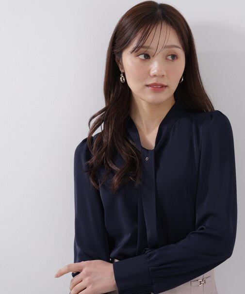 キラ釦ボウタイブラウス