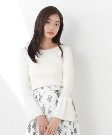 フォルムスリーブニット　26SS