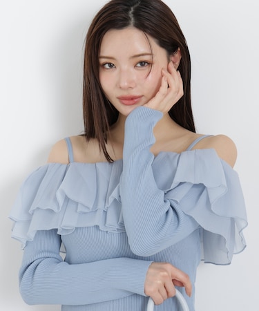 〈a/mie〉フリルリブニット 26SS