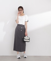 フロントデザインIラインスカート