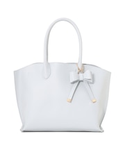 リボンチャーム付きトートバッグ