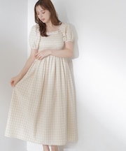 チェック柄シャーリングワンピース