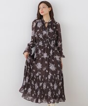 部分プリーツフラワーワンピース