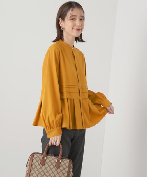 タックペプラムブラウス