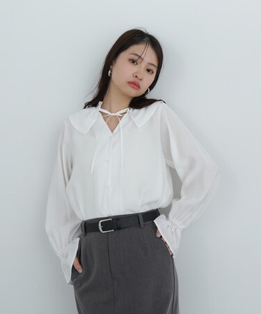 ラッフルカラーリボンブラウス