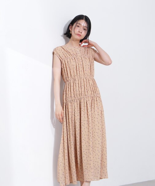 シフォンフラワープリントワンピース