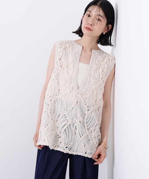 レース刺繍ベスト