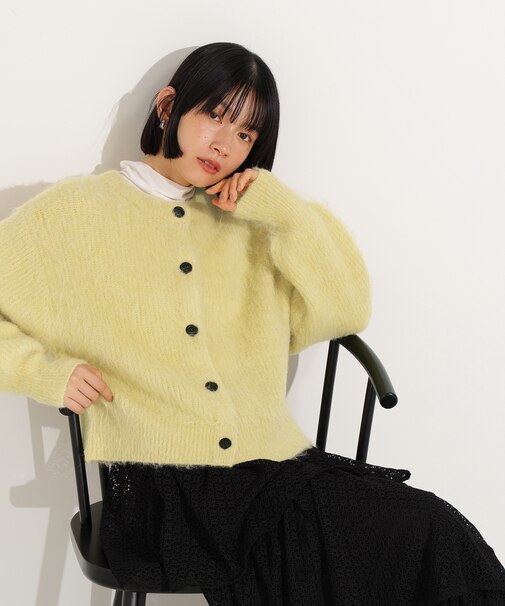 クルーネックフェザーカーディガン