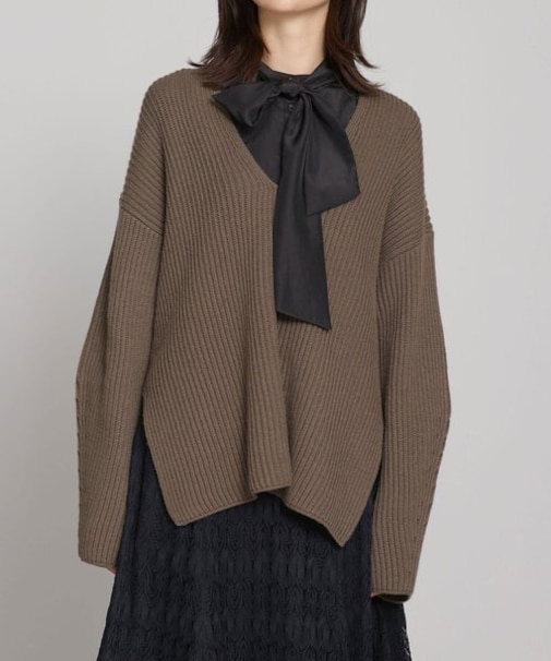 Vネック畔ニットプルオーバー 長袖