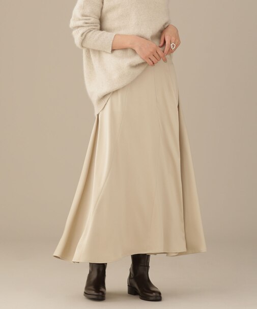 LB.03／エスカルゴ切り替えサテンスカート