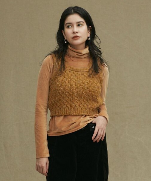 LB.02／マルチネップスクエアノースリーブニット