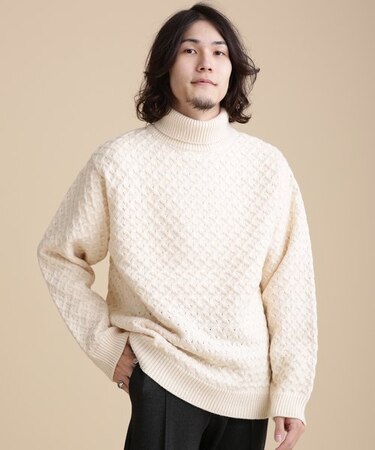 LB.04／総柄タートルニット