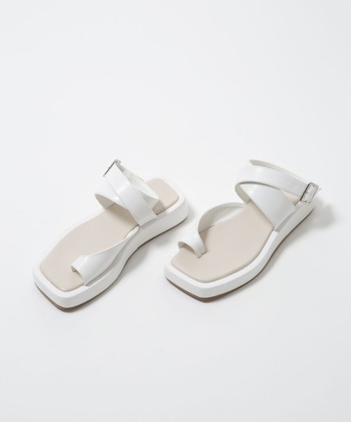 LB.03/クロスストラップサンダル