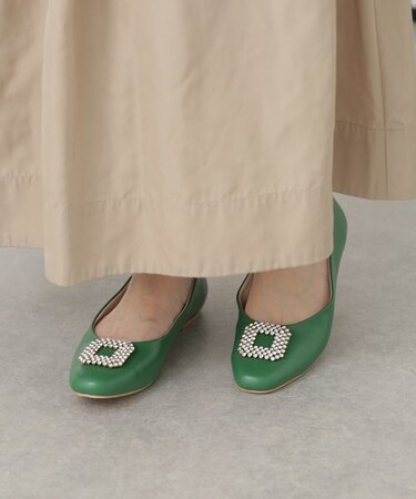 LB.04／ビジューモチーフパンプス